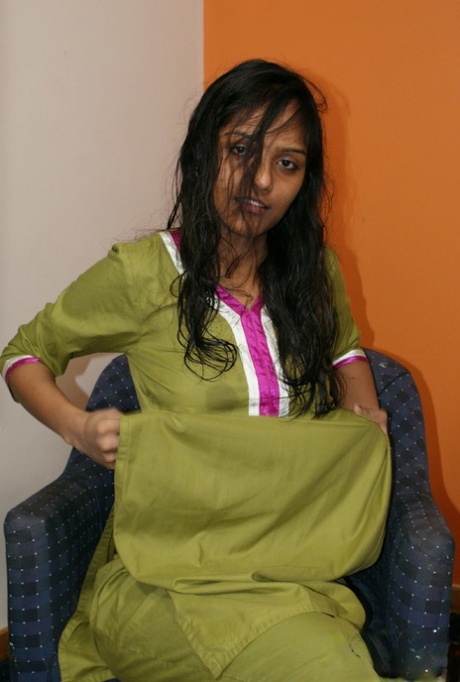 Indian Divya Slips Off Her Shalwar Suit To Pose Naked For The First