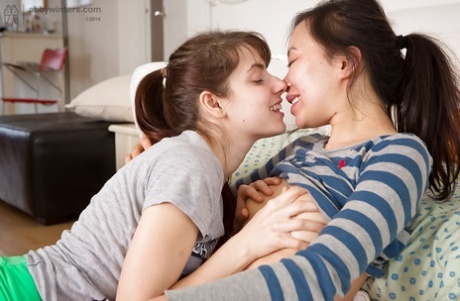 Young lezzies Janee and Sasha M get nude for interracial teen lesbian sex