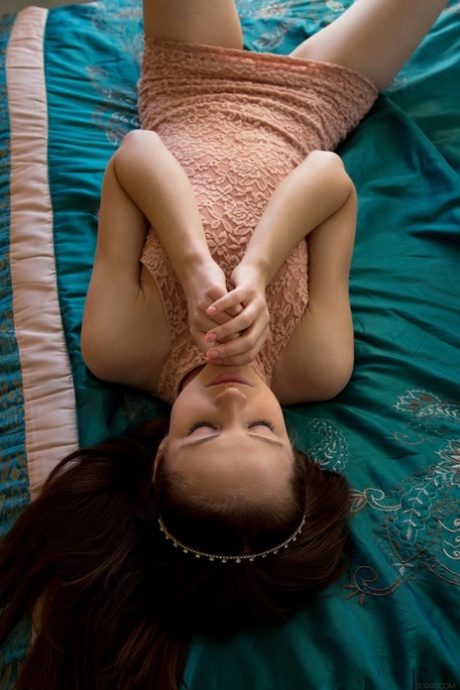 Tall Belarusian beauty Alice May gently fingering her pussy in a solo