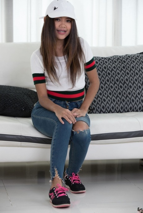 Amateur Thai babe Mint Z flaunts her hot ass & takes a stiff rod in stockings
